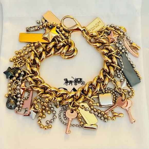 💰SOLD💰NWOT VERY RARE Coach Charm Bracelet - Picture 8 of 12